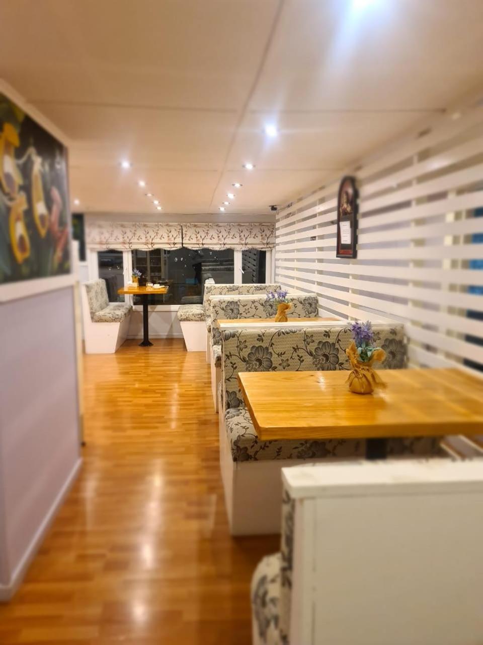 Arte Brisa Hostal Boutique Puerto Natales Exterior foto